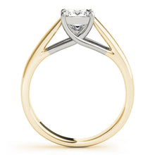 Load image into Gallery viewer, Square Engagement Ring M84040
