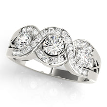 Load image into Gallery viewer, Round Engagement Ring M84119
