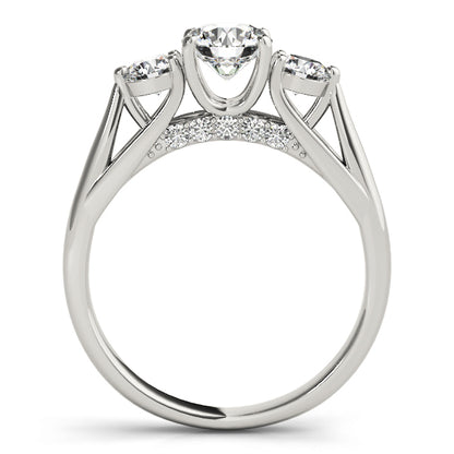 Round Engagement Ring M84124