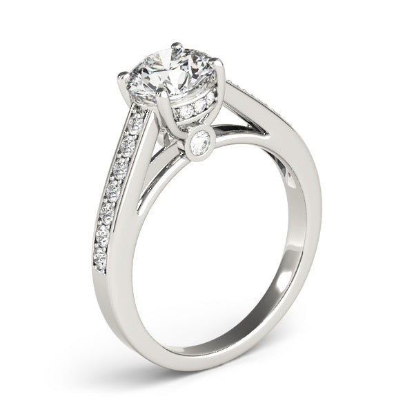 Round Engagement Ring M84455