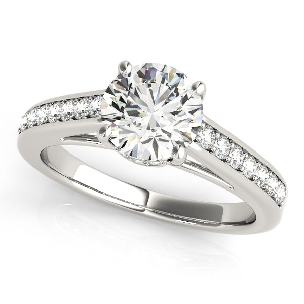 Round Engagement Ring M84455