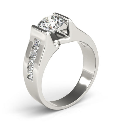 Round Engagement Ring M84556