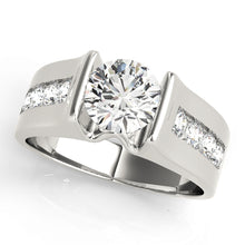 Load image into Gallery viewer, Round Engagement Ring M84556
