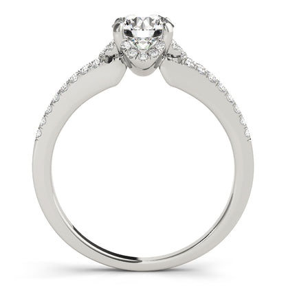 Round Engagement Ring M84818